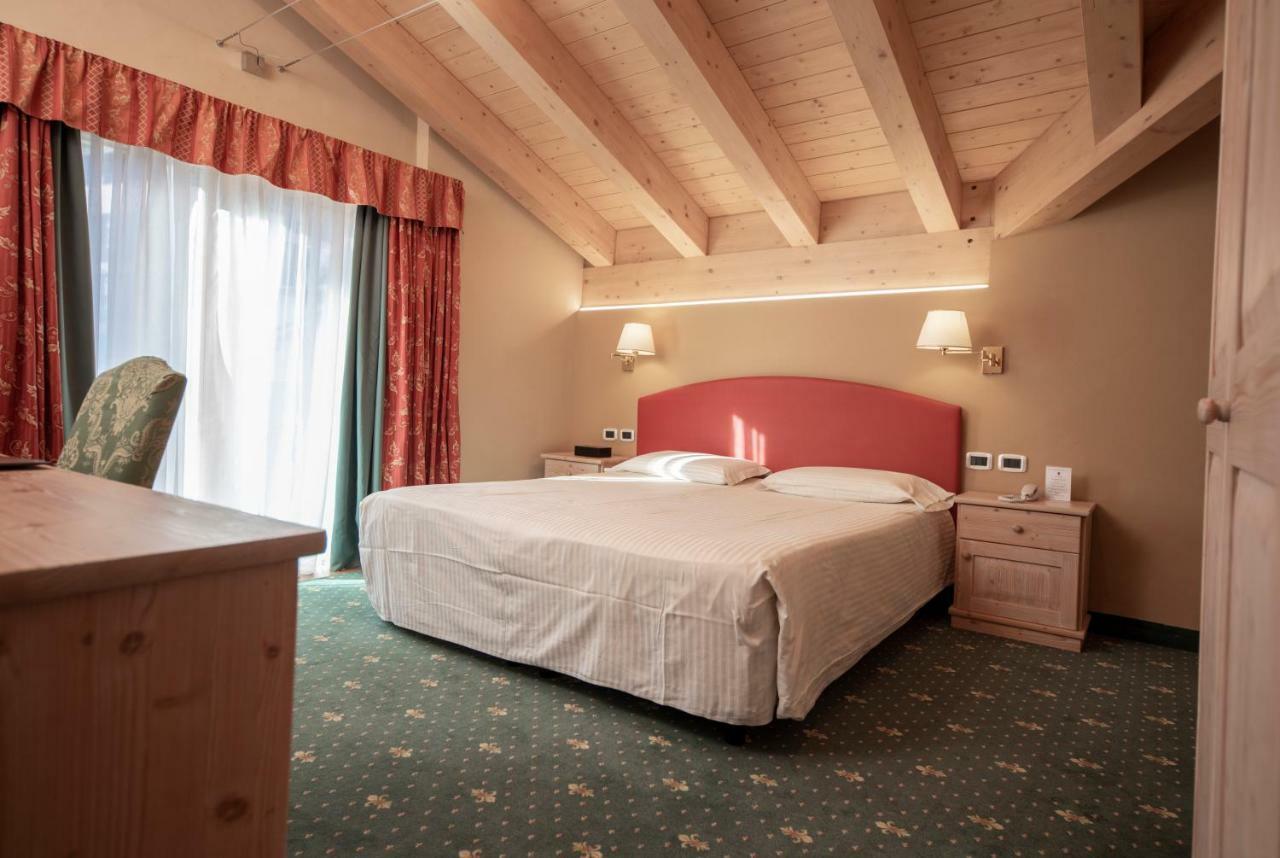 Hotel Dolomiti Moena Exterior photo